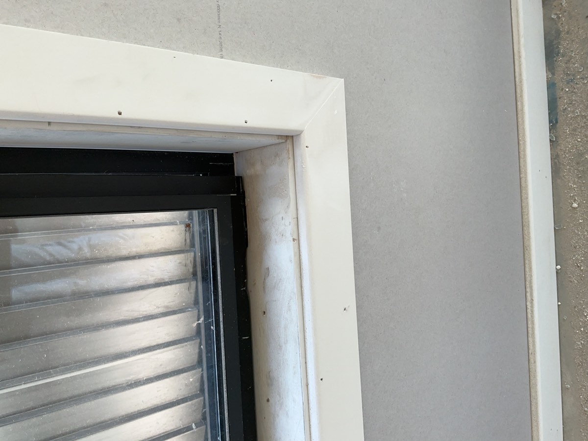 Further window damage, Austral